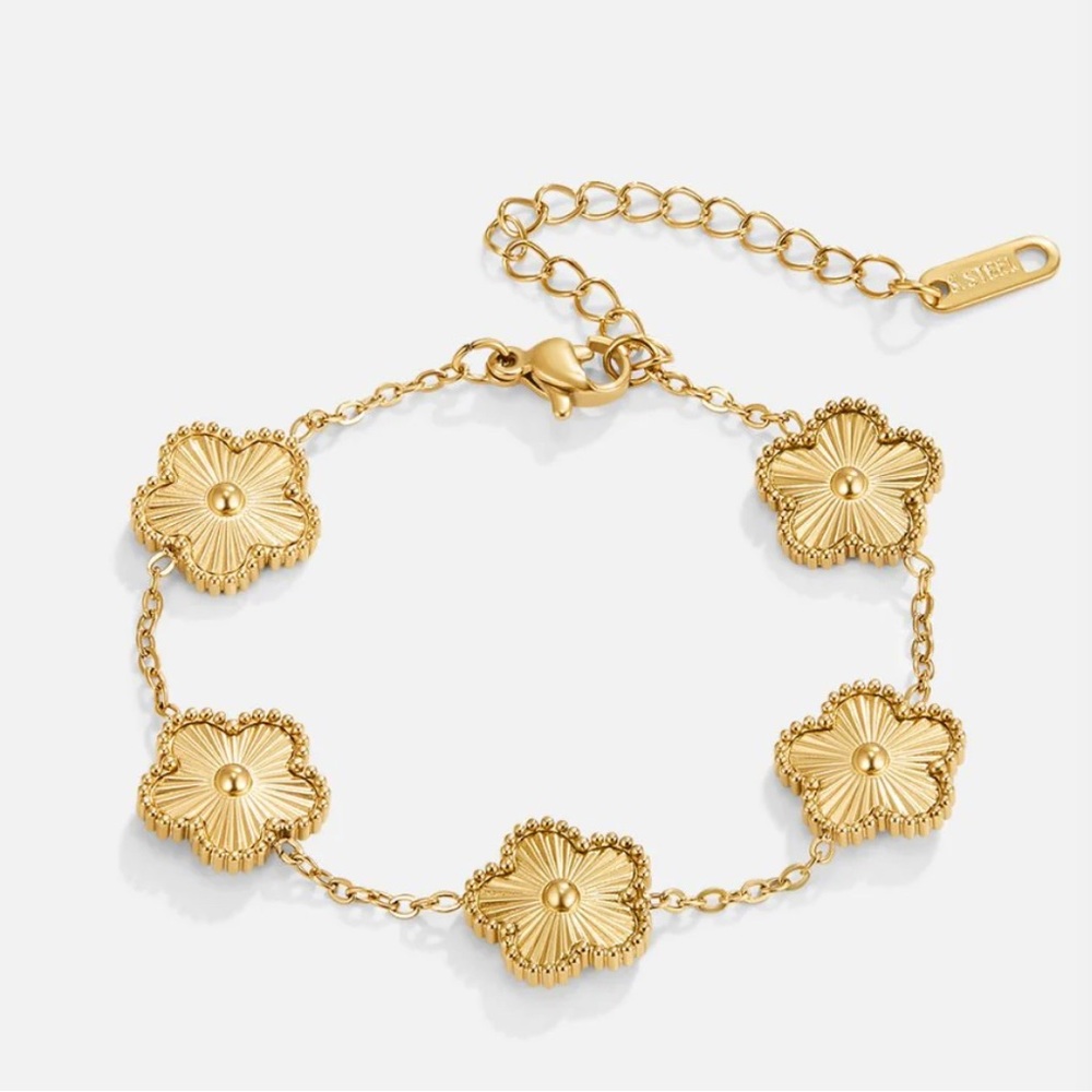 Golden Clover Bracelet
